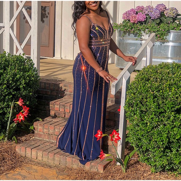 Like New Dress, Rose Gold GLOW Formal Prom Homecoming Dress Sz 6 - Picture 3 of 8